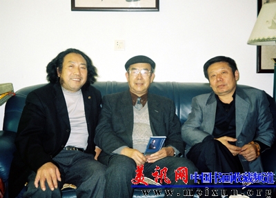 周信兴和书协原秘书长权希军先生等领导合影.jpg