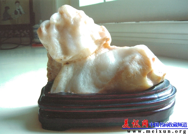 名称：羊卧福地　石种：风棱玉.jpg