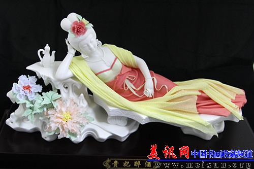 图二贵妃醉酒德化白瓷.JPG