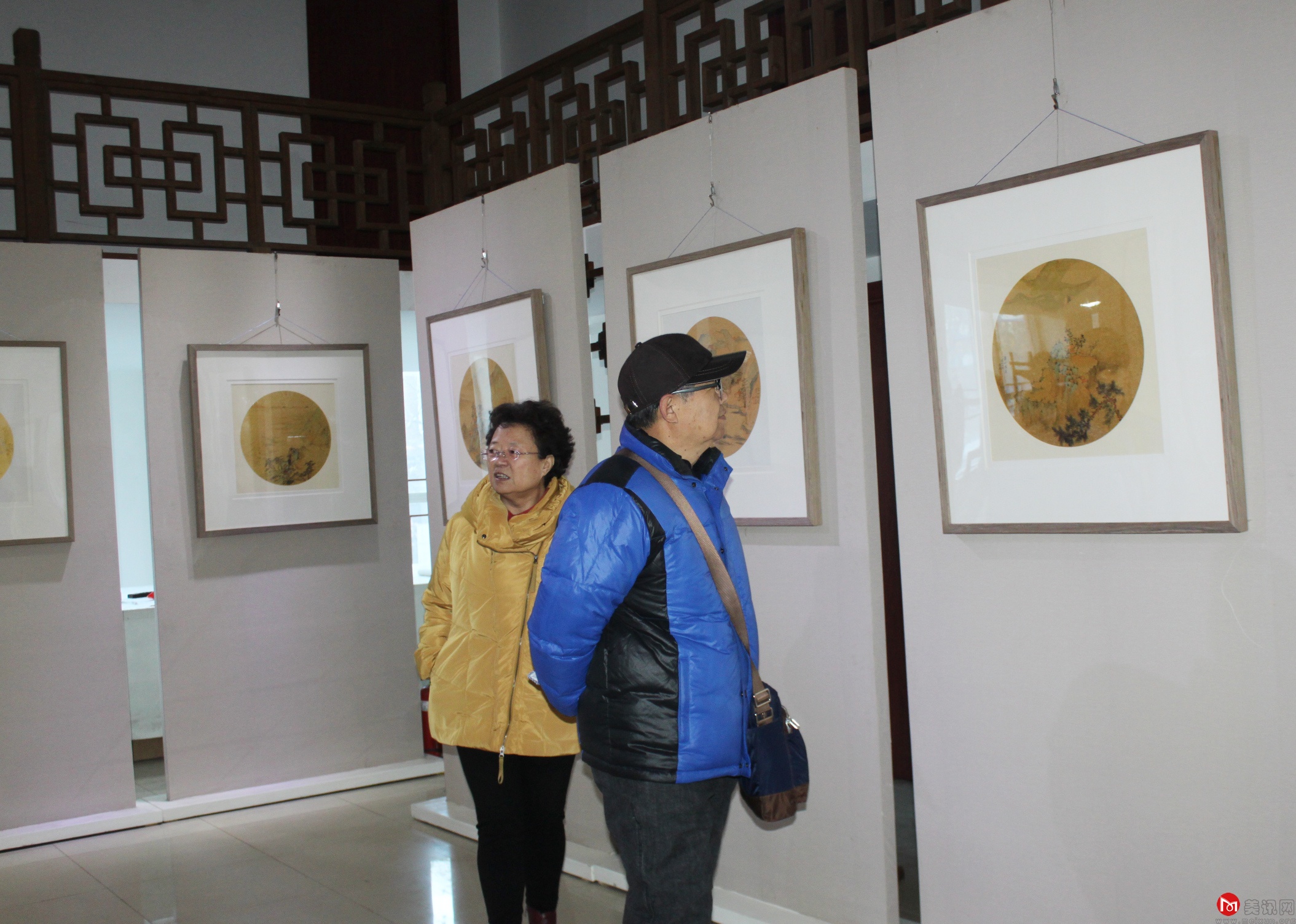 06 参观展览.JPG